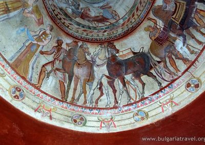 kazanlak-tomb-1