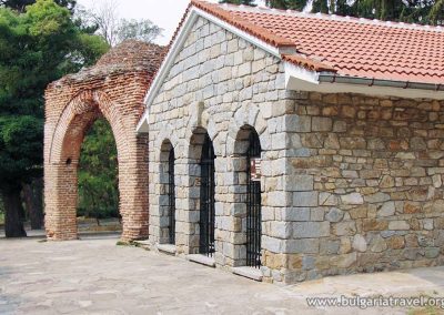 kazanlak-tomb-2
