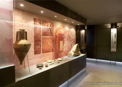 Sveshtari-tomb-4